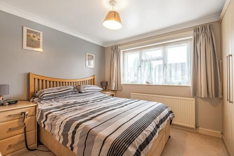 24 Stevenson Road, Hedgerley, Slough, SL2 3YE