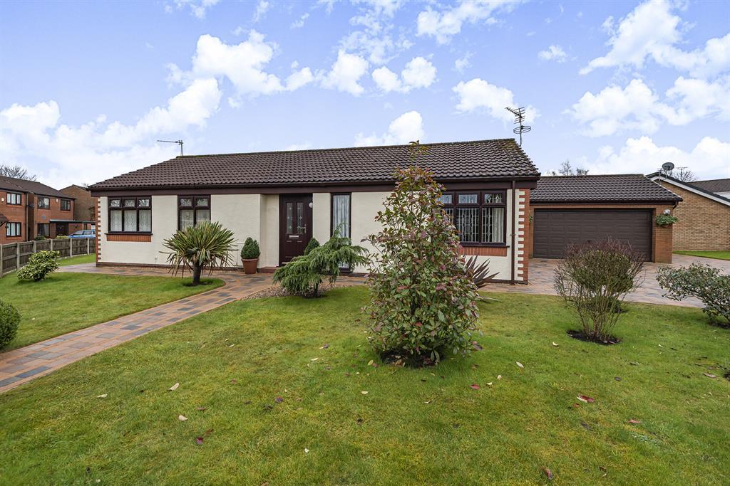 Greenways, Leigh, WN7 1JG 3 bed bungalow £335,000