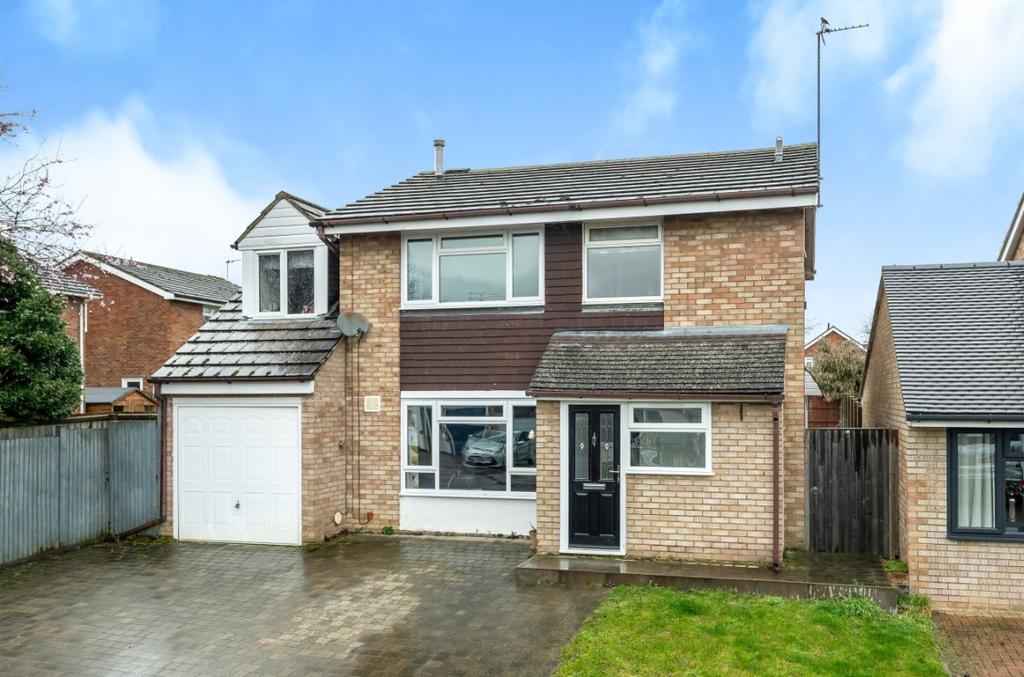 Pinchmill Way, Sharnbrook, Bedford 4 bed detached house £400,000