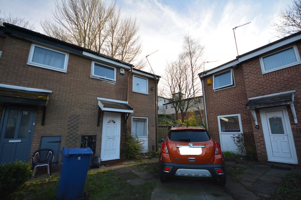 Glendevon Place, Whitefield... 3 bed end of terrace house £175,000
