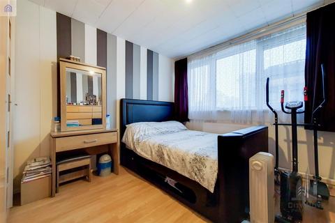 9 Massingham Street, London, E1 4EP