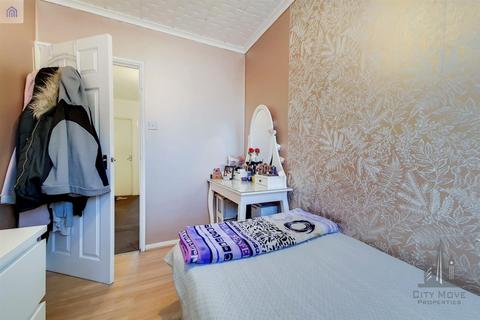 9 Massingham Street, London, E1 4EP