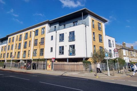 1 bedroom flat to rent, 967 Garratt Lane, Tooting SW17