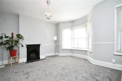 3 bedroom apartment to rent, Hamilton Road, London, SW19