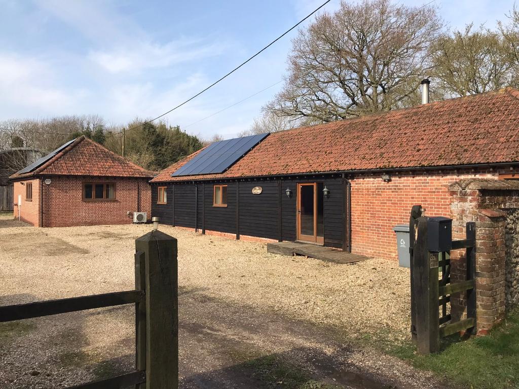 Weston Hall Road, Weston Longville... 3 bed barn conversion £470,000