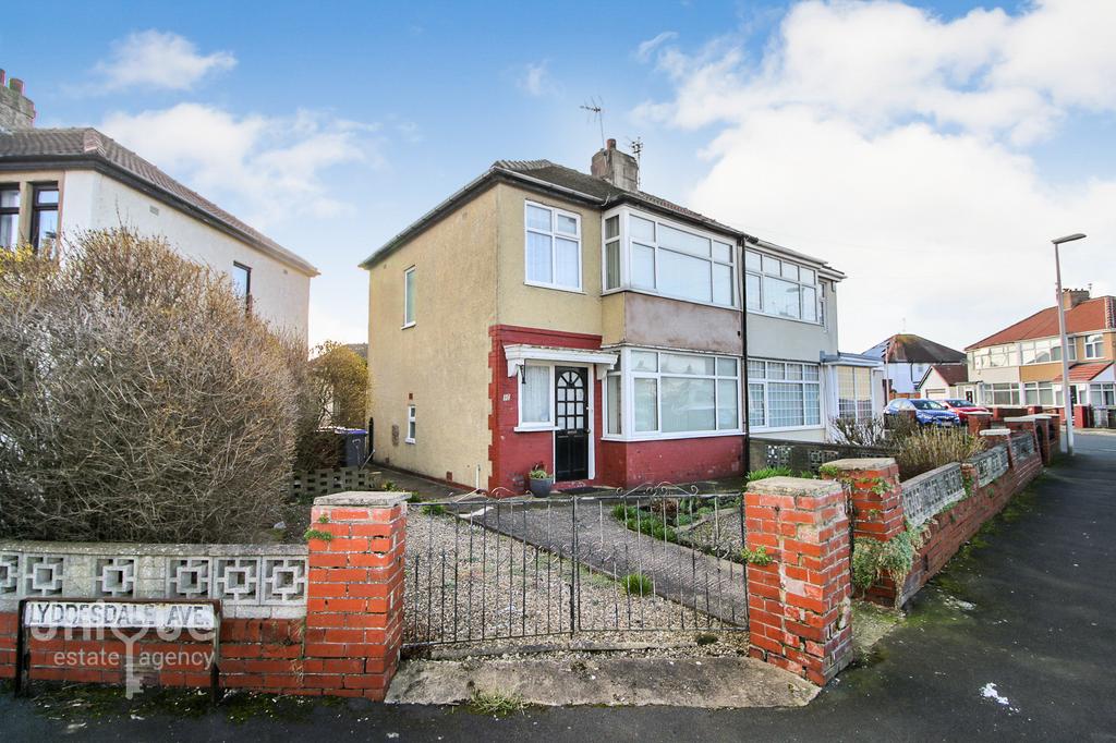 Lyddesdale Avenue, ThorntonCleveleys, FY5 3 bed semidetached house