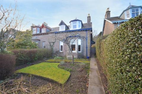 Perth - 3 bedroom detached house to rent
