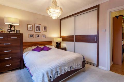 9 Tamesis Place, Caversham, Reading, RG4 8ET