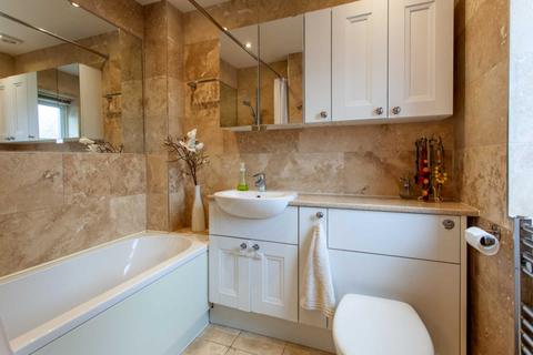 9 Tamesis Place, Caversham, Reading, RG4 8ET
