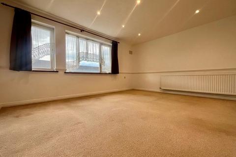 2 bedroom apartment to rent, Salisbury House, Ruislip HA4