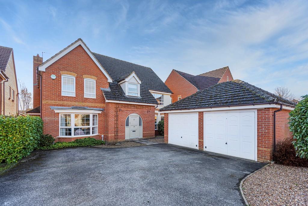Lord Drive, Pocklington 5 bed detached house £625,000