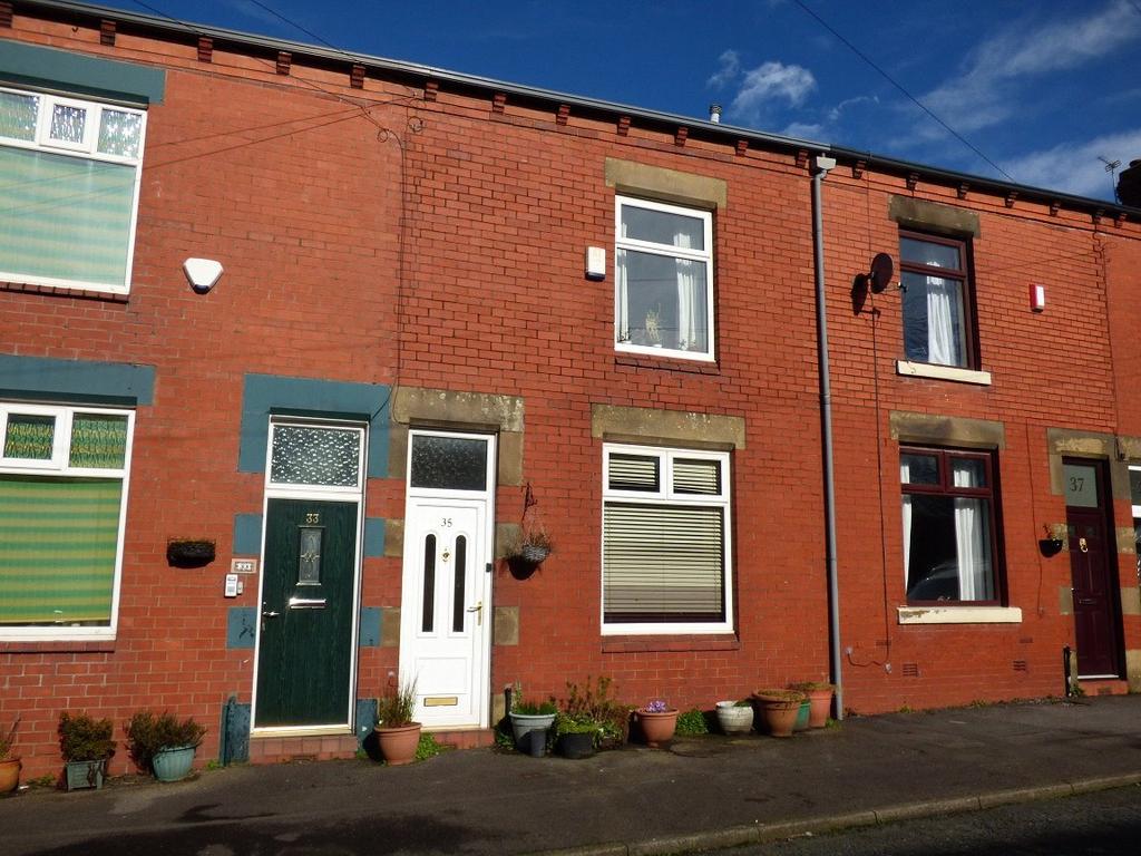 Clarence Street, Royton, Oldham, OL2 2 bed terraced house £80,000
