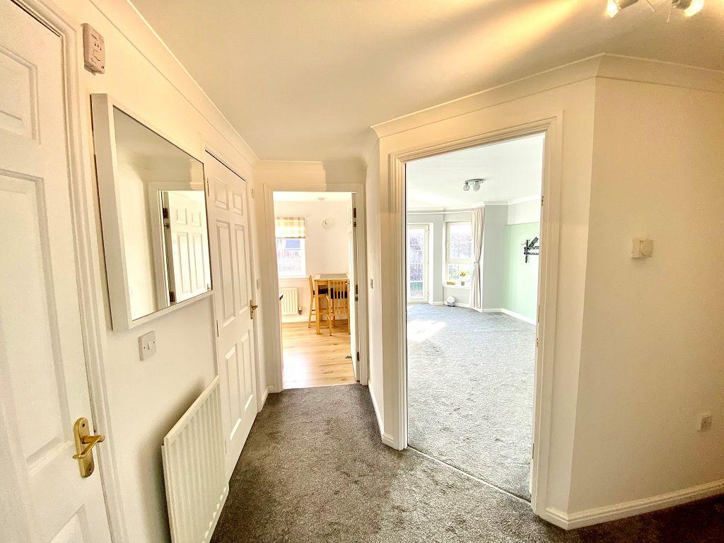 178 Inverewe Place, Dunfermline, KY11... 2 bed flat £600 pcm (£138 pw)