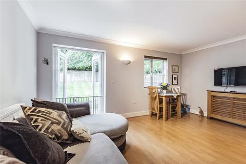 2 bedroom apartment to rent, Bassetsbury Lane, High Wycombe, Buckinghamshire, HP11