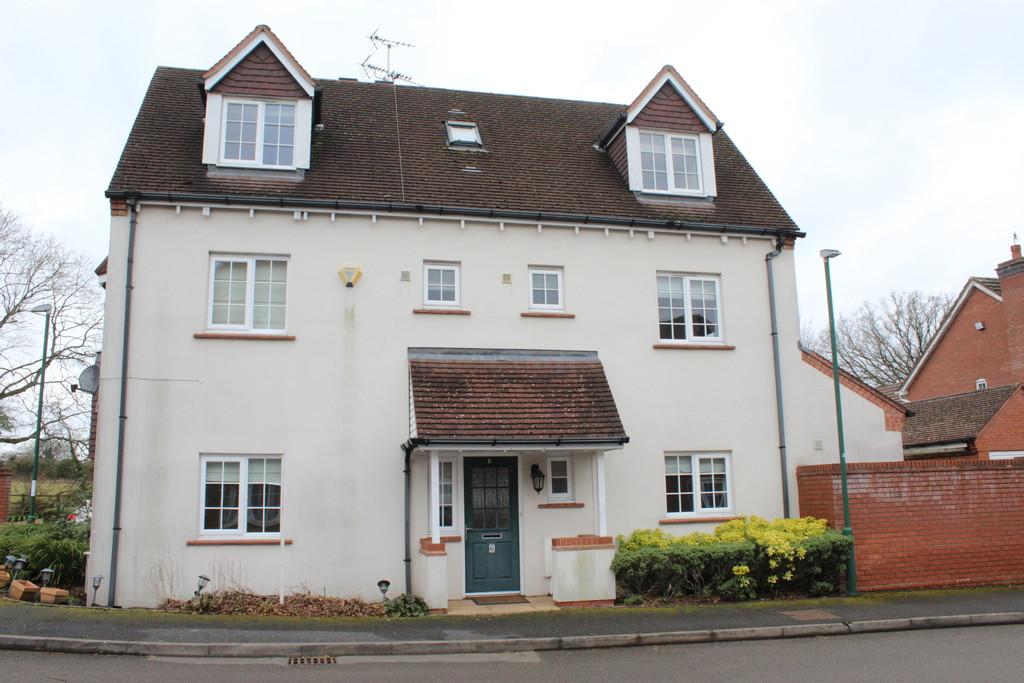 Foxley Drive, Catherinedebarnes 4 bed semidetached house £1,850