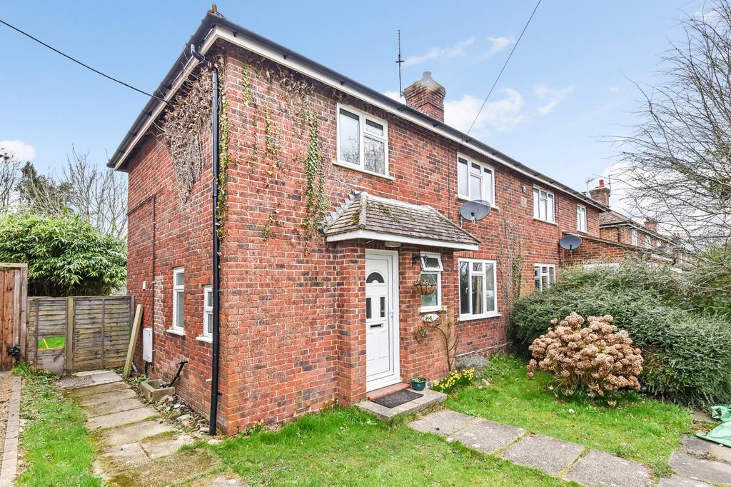 Crows Lane, Upper Farringdon, Alton, Hampshire 3 bed semidetached