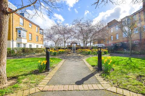 1 bedroom apartment to rent, Malthouse Drive, London