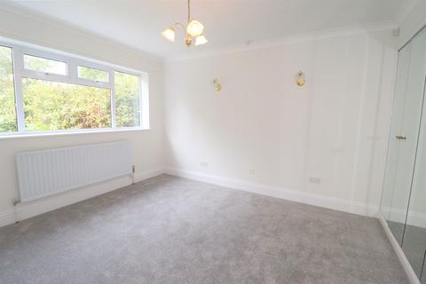 5 Fernhill Close, Kenilworth, CV8 1AN