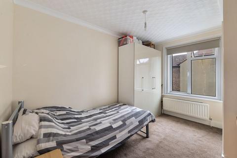 63 Douglas Road, Tonbridge, TN9 2TN