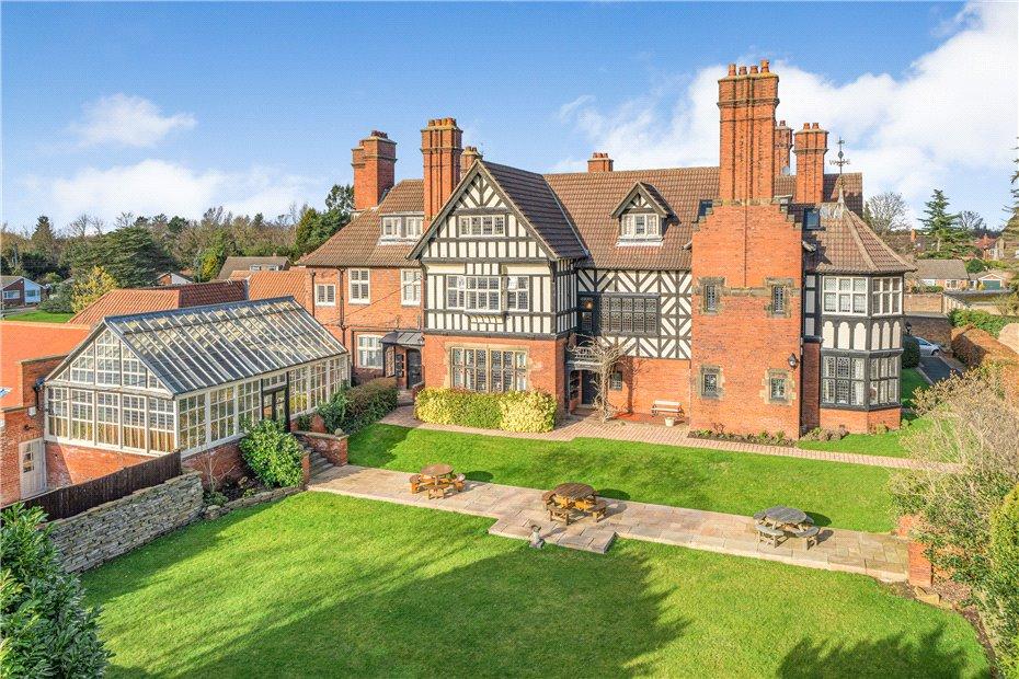 Aldersyde House, Aldersyde, York, YO24 2 bed apartment £375,000