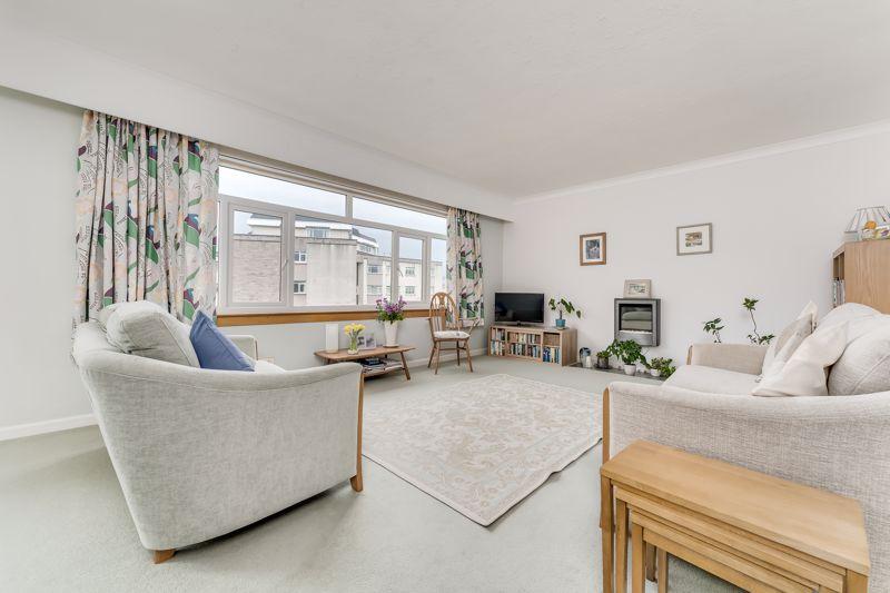 23 Fairfield Park, Ayr KA7 2AT 3 bed flat £220,000