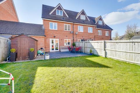 6 Charding Crescent, Royston, SG8 5HB