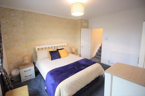 Flat 3, 15 Adrian Square, Westgate-on-sea, CT8 8SU