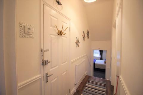 Flat 3, 15 Adrian Square, Westgate-on-sea, CT8 8SU