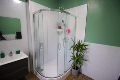 Flat 3, 15 Adrian Square, Westgate-on-sea, CT8 8SU