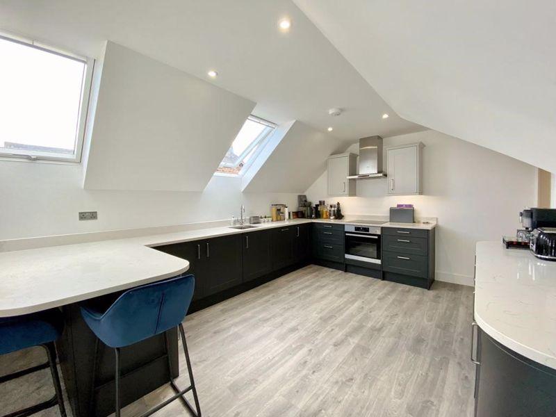 Crombie House, Hatherley Road, Sidcup, DA14 4FJ 3 bed flat £475,000