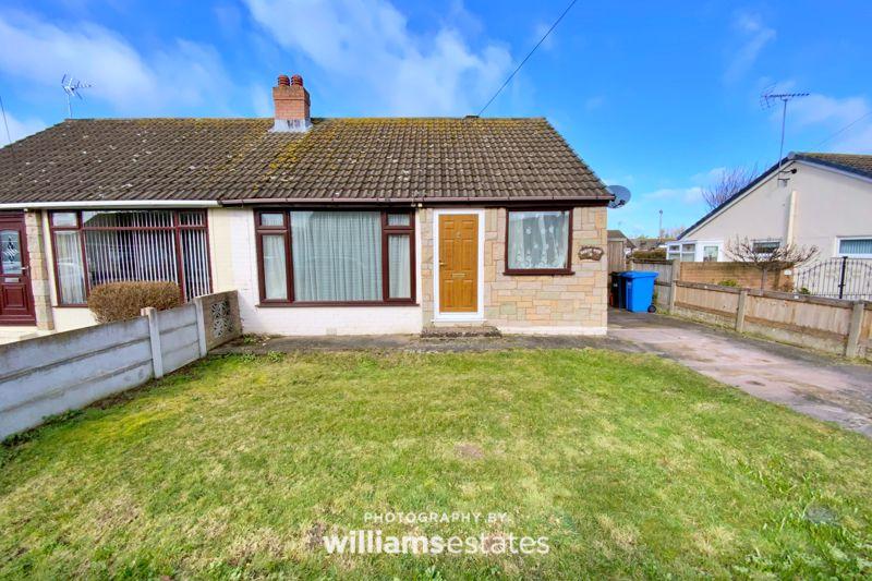Chichester Drive, Prestatyn 2 bed semidetached bungalow £140,000