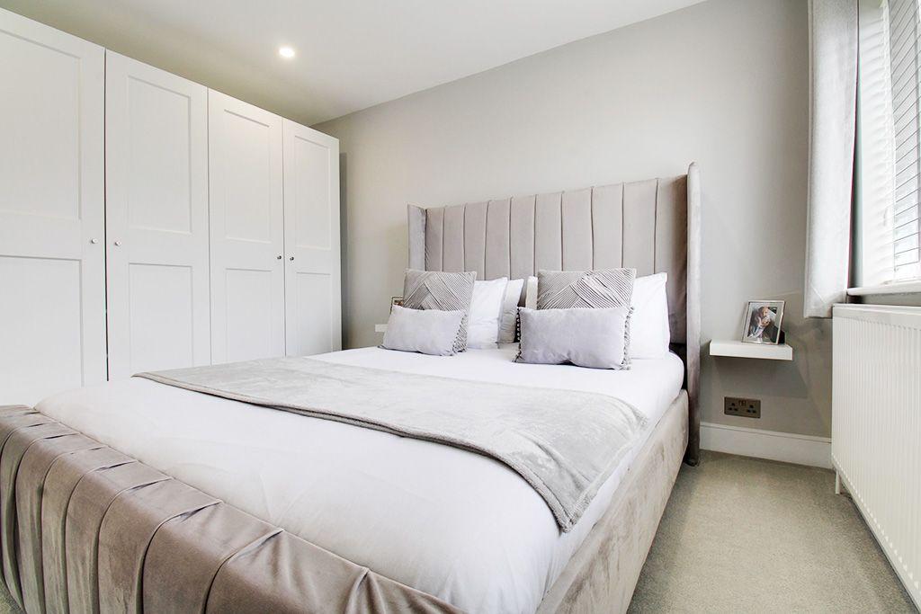 Bedroom 1 (Double)