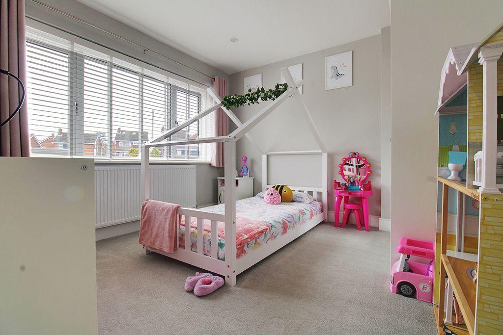Bedroom 2 (Double)