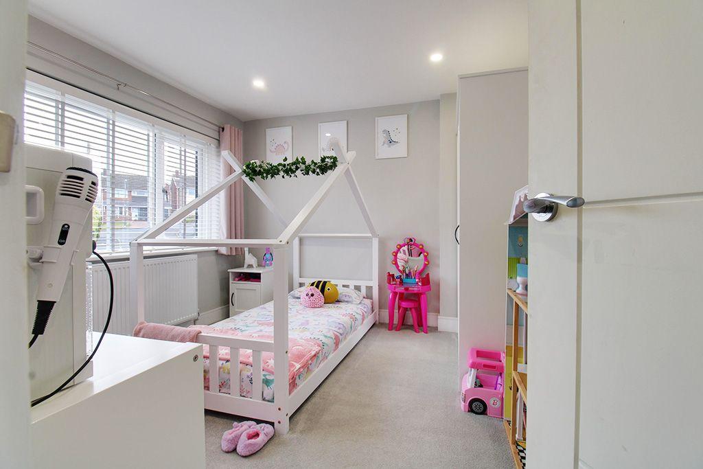 Bedroom 2 (Double)