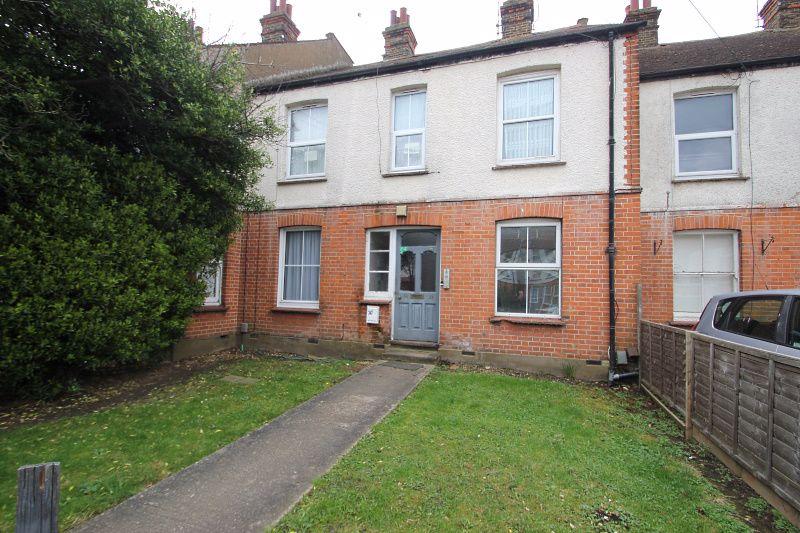 Carlingford Drive, WestcliffOnSea 1 bed ground floor flat £135,000