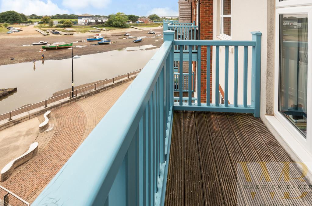 Ropetackle, Shoreham by Sea 2 bed apartment £1,300 pcm (£300 pw)