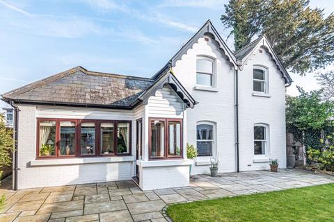 La Bonte Fair Street, Broadstairs, CT10 2JP