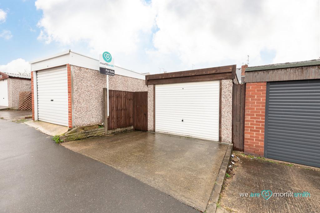 Detached Garage to the Rear