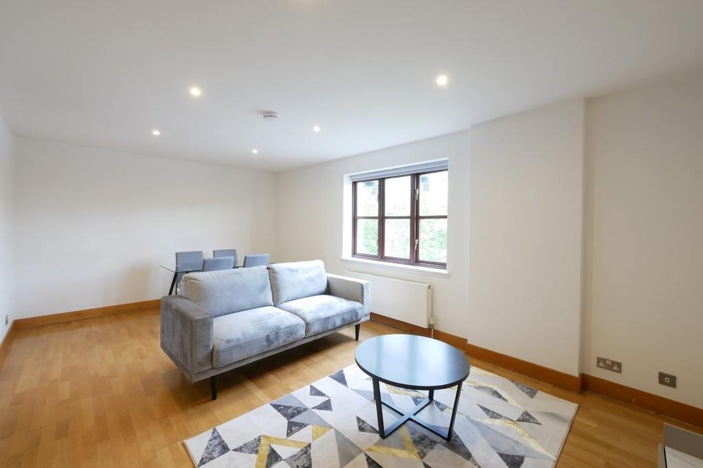 Kingsley Mews, Wapping Lane, E1W 2 bed apartment £2,000 pcm (£462 pw)