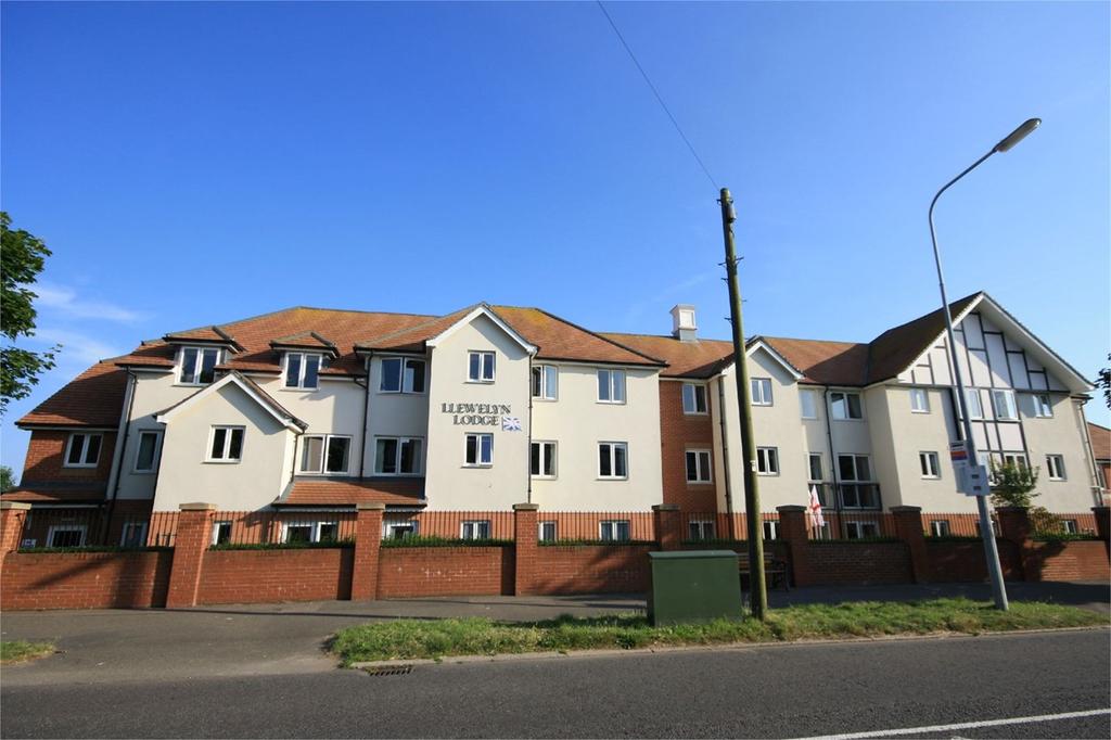 Cooden Drive, BexhillonSea, TN39 1 bed apartment £175,000