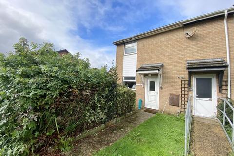 2 bedroom end of terrace house to rent, Alvington Manor View, Newport