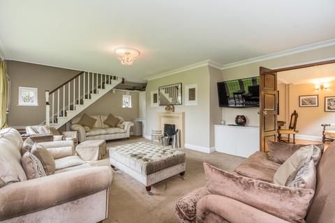 6 bedroom detached house for sale - Wood Lane, Iver Heath, Iver, Buckinghamshire