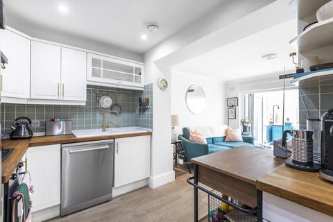 18a Beardell Street, London, SE19 1TP