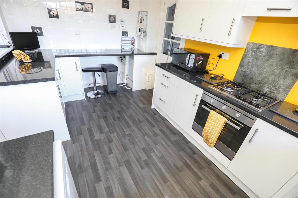 Durward Drive, Glenrothes 3 bed detached house £219,995