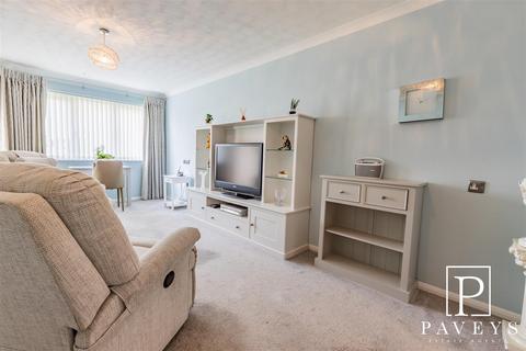 1 bedroom flat for sale, The Esplanade, Frinton-On-Sea