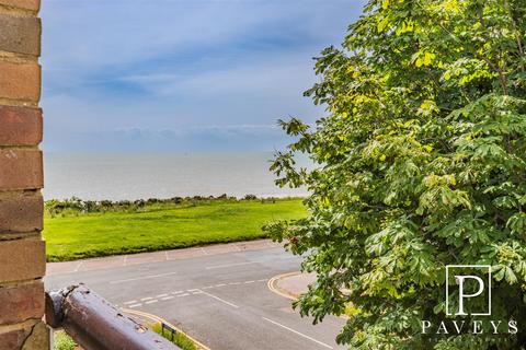 1 bedroom flat for sale, The Esplanade, Frinton-On-Sea