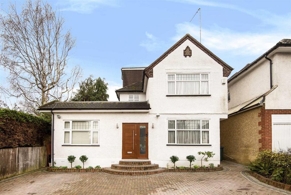 Greenway, Totteridge 4 bed detached house £1,595,000