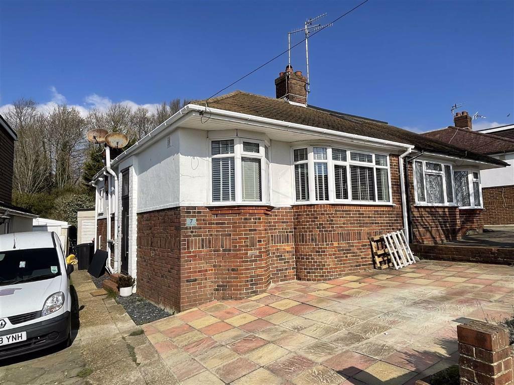 High Park Avenue, Hove, East Sussex 2 bed semidetached bungalow £450,000