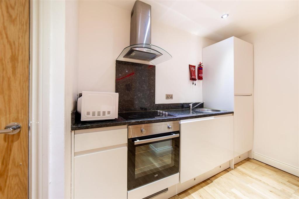 Falconars House, Newcastle Upon Tyne, NE1 1 bed apartment £950 pcm (£