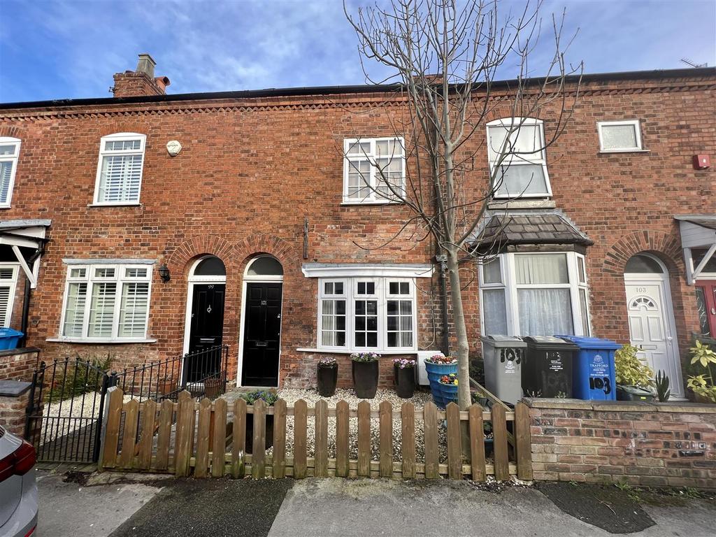 Byrom Street, Hale, Altrincham 2 bed terraced house £350,000